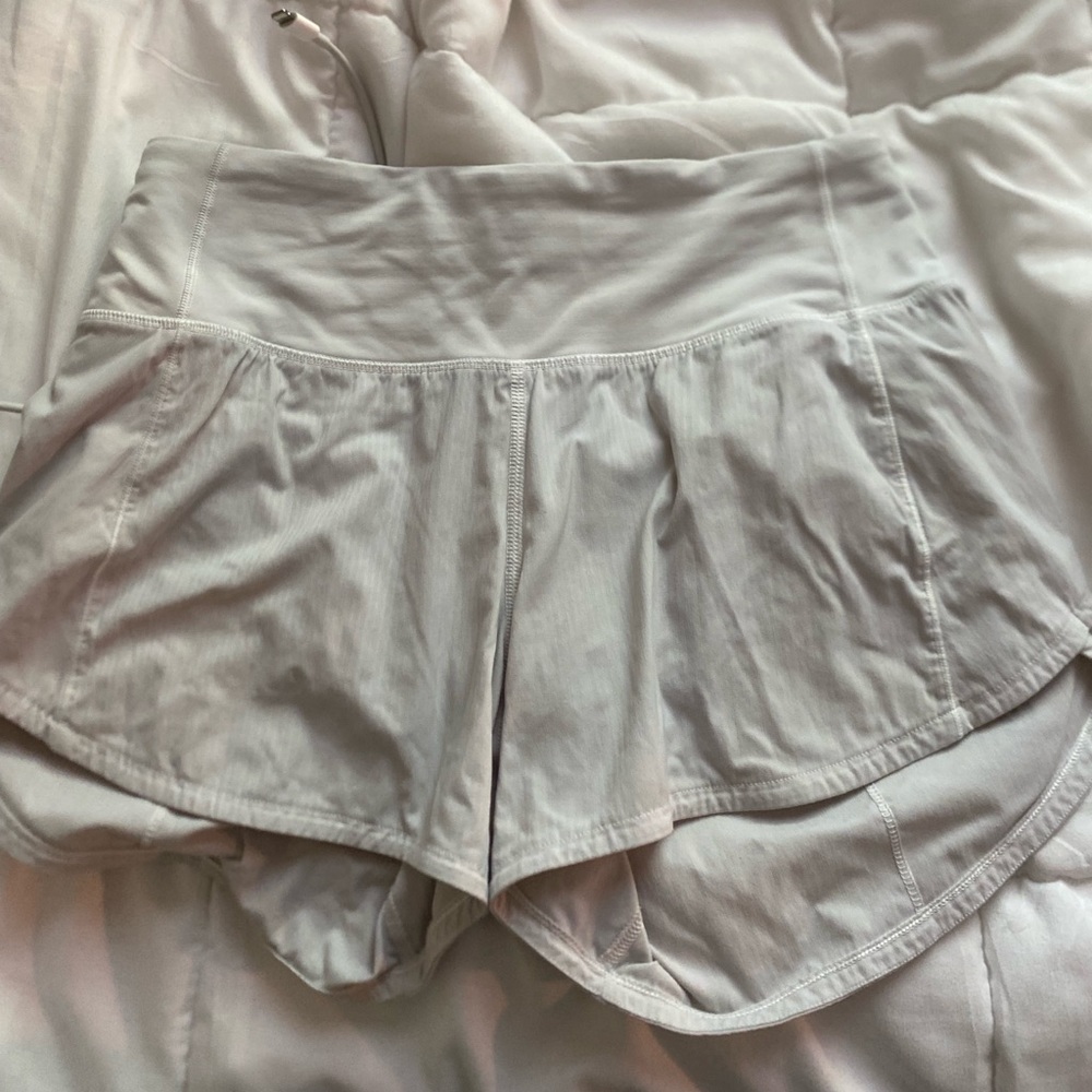 lululemon sped up white 2